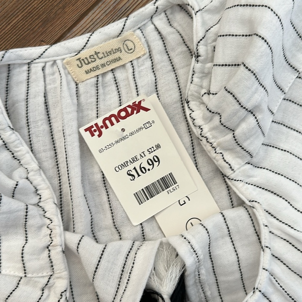 Blouse - Picture 2 of 2